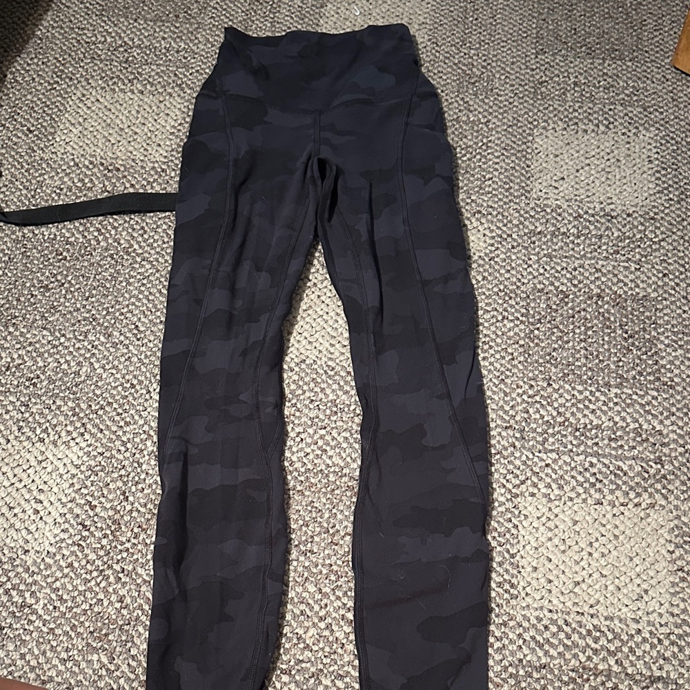Lululemon Align 25” Camo legging w pockets